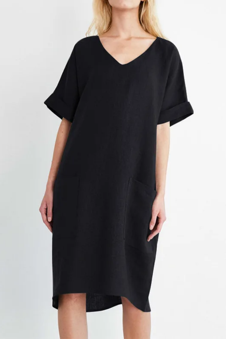 Relaxed Mini Dress with V-Neck and Pockets