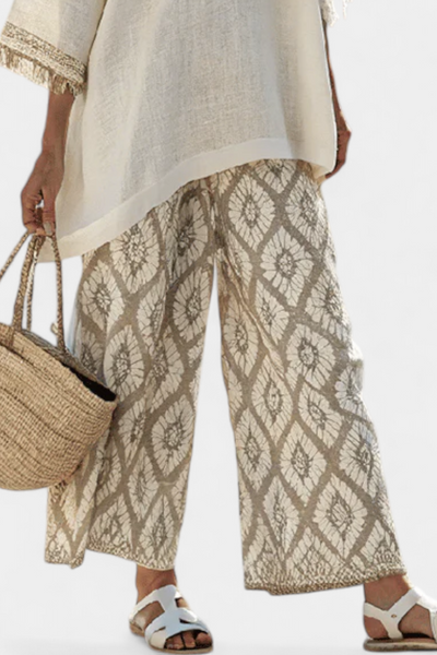 Complete Boho Chic Daisy: Long Shirt and Printed Trousers for a Unique Style