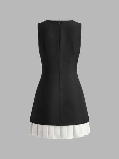 Two-Tone Pleated Sleeveless Dress