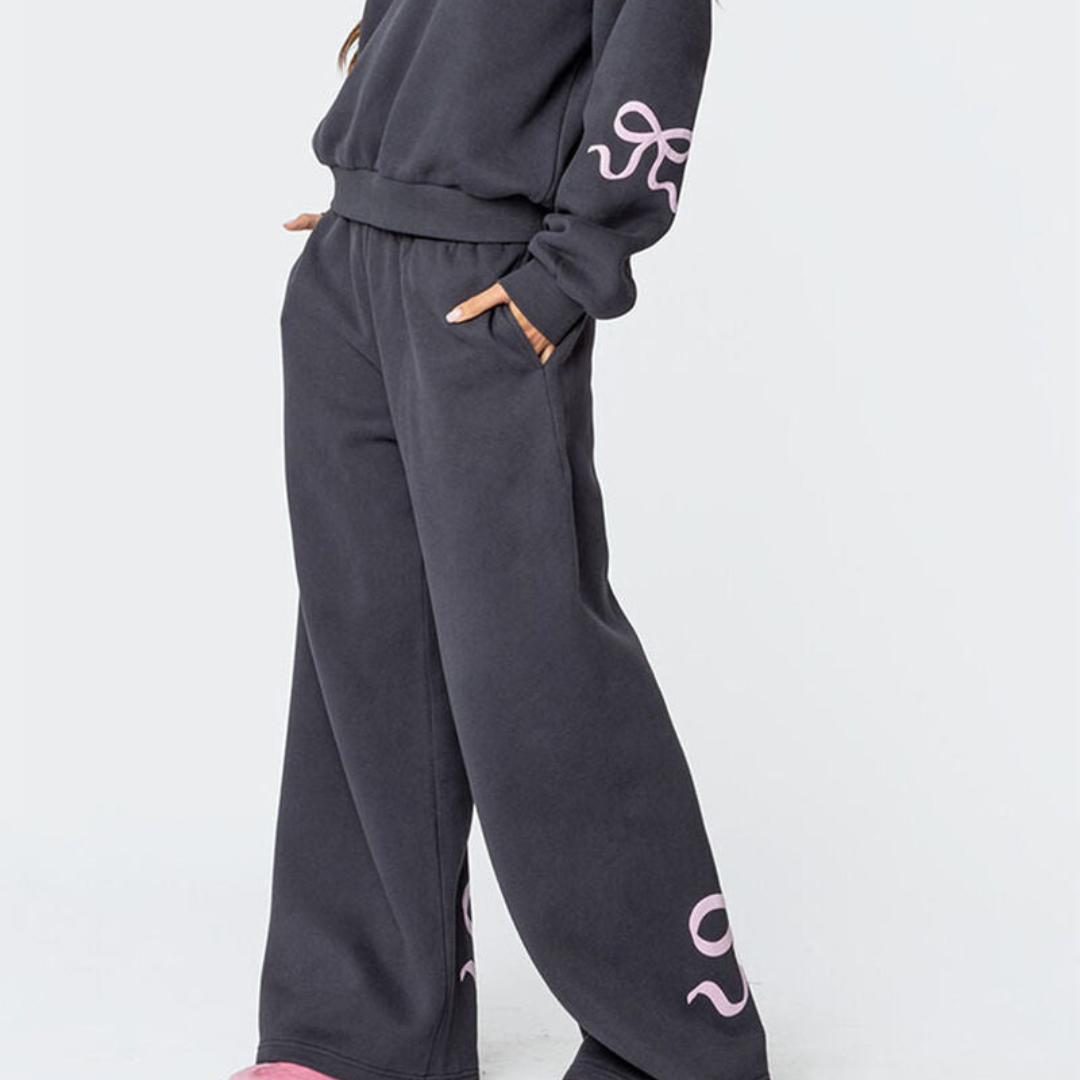 Amelia - Cozy Bow Tracksuit