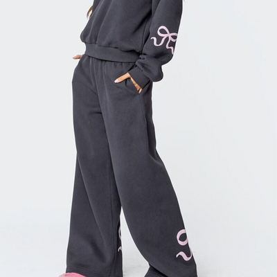 Amelia - Cozy Bow Tracksuit