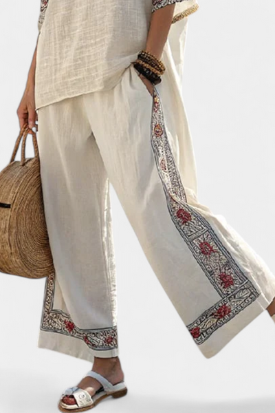Complete Mediterranean Daisy in bamboo linen with elegant red and green stripes